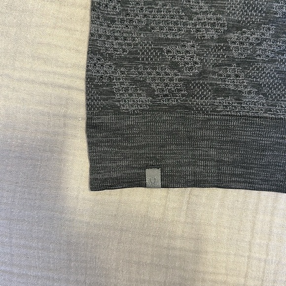 lululemon Swiftly Relaxed Breeze - Picture 3 of 4